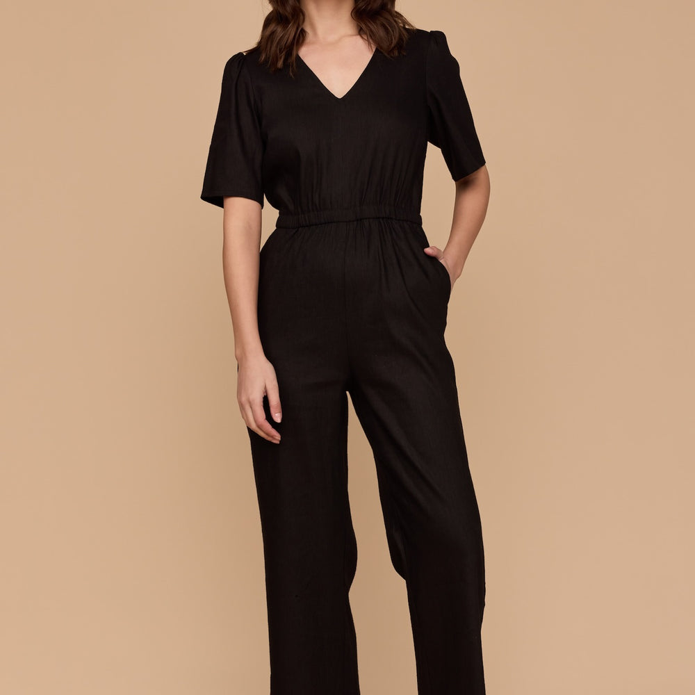 
                      
                        WHOLESALE - BLACK V Neck Sleevie Wonder Jumpsuit
                      
                    