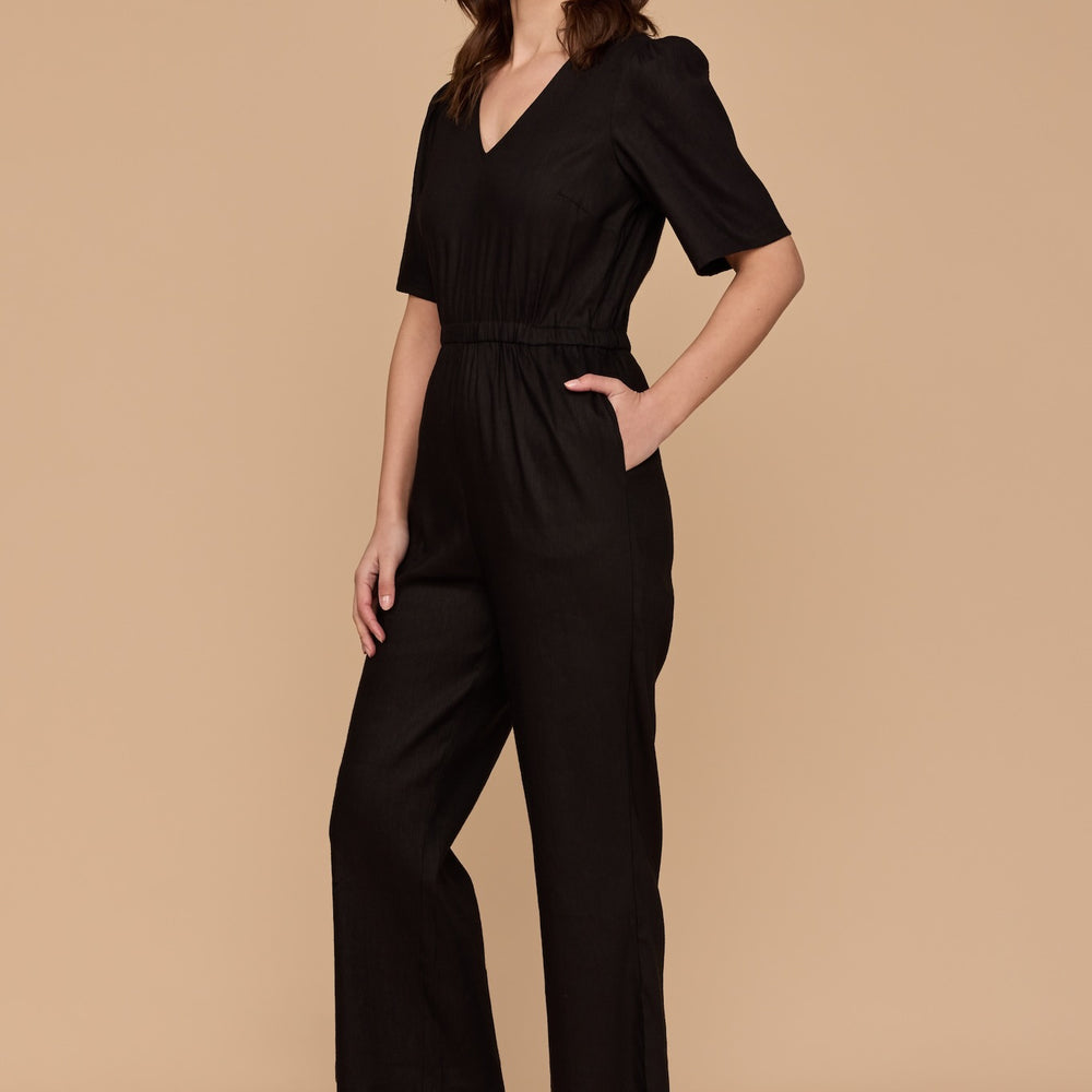 
                      
                        WHOLESALE - BLACK V Neck Sleevie Wonder Jumpsuit
                      
                    