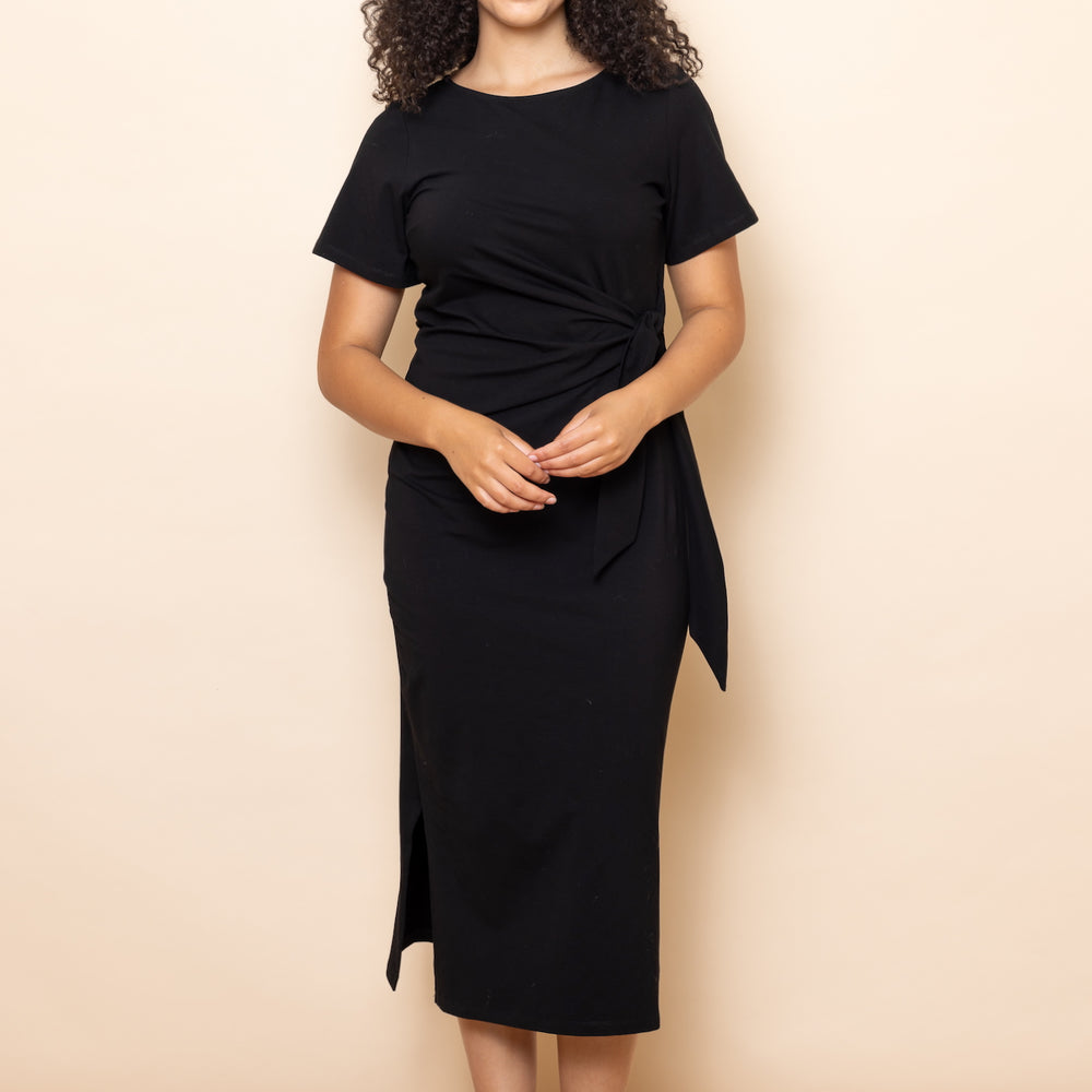 BLACK Stretch Tie-Waist Dress