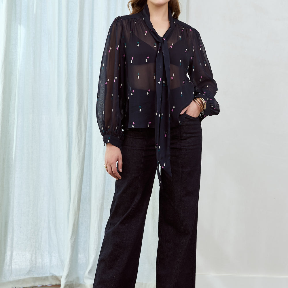 
                      
                        DIAMOND POLKA Tie Neck Blouse
                      
                    