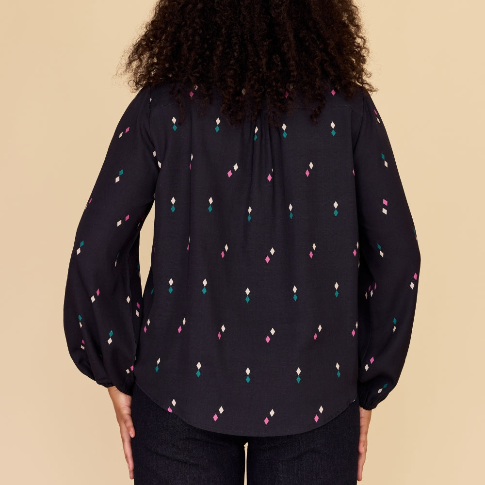 
                      
                        DIAMOND POLKA Shirt
                      
                    