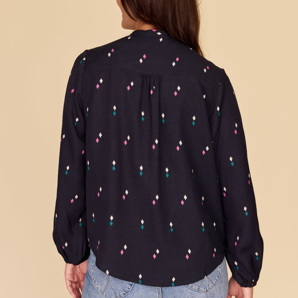 
                      
                        DIAMOND POLKA Shirt
                      
                    