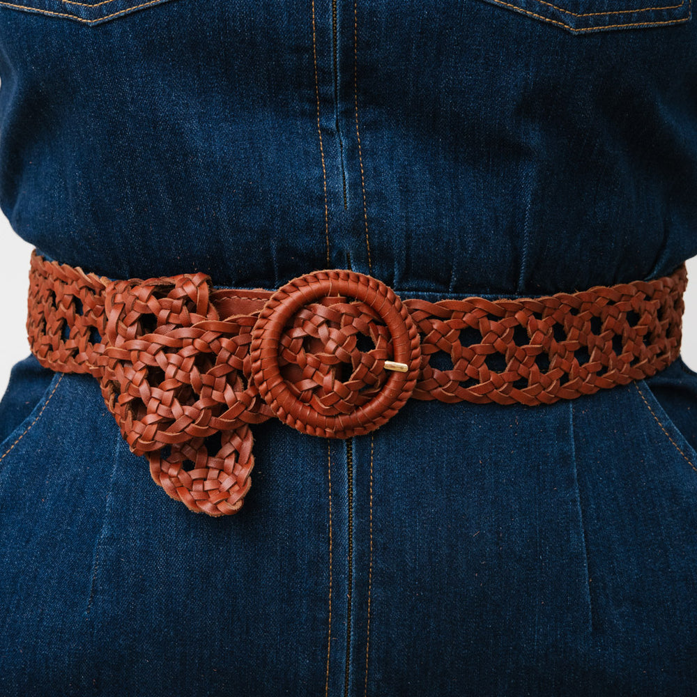 
                      
                        WEAVE NICKS Tan Leather Belt
                      
                    