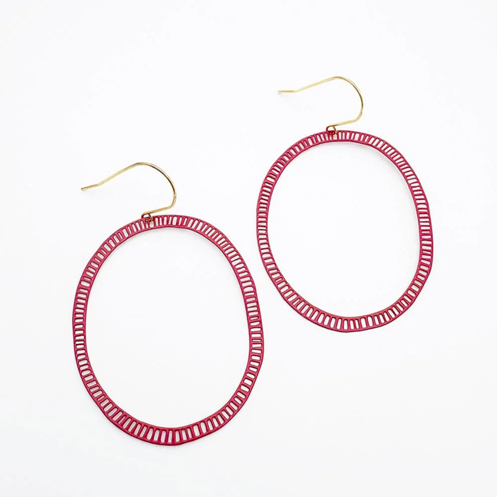 DASH OVAL Earrings in Raspberry