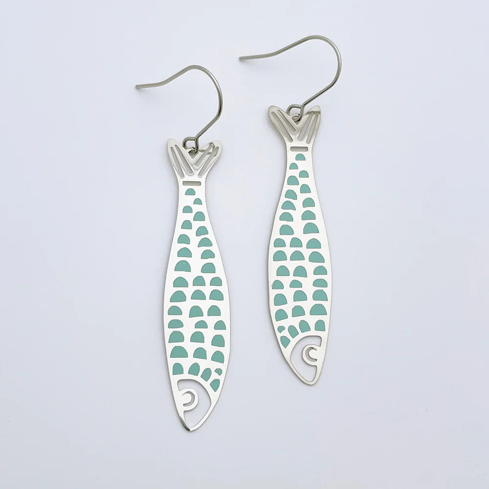 
                      
                        MIDI FISHY Earrings in Blue/Silver
                      
                    