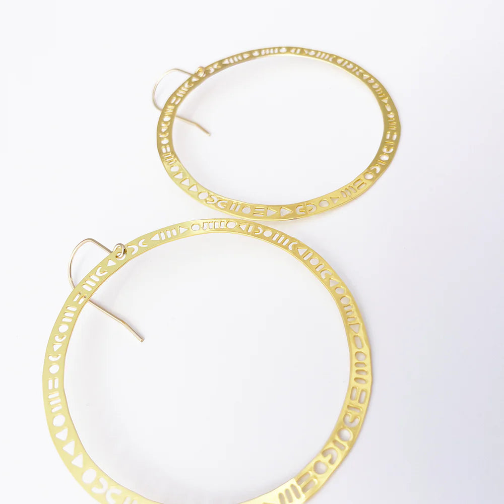 
                      
                        PATTERNED HOOPS Earrings in Gold
                      
                    